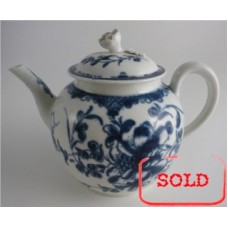 SOLD First Period Worcester Teapot, Cover with Flower Finial, Painted Underglaze Blue with the 'Mansfield' Pattern, c1765-75 SOLD